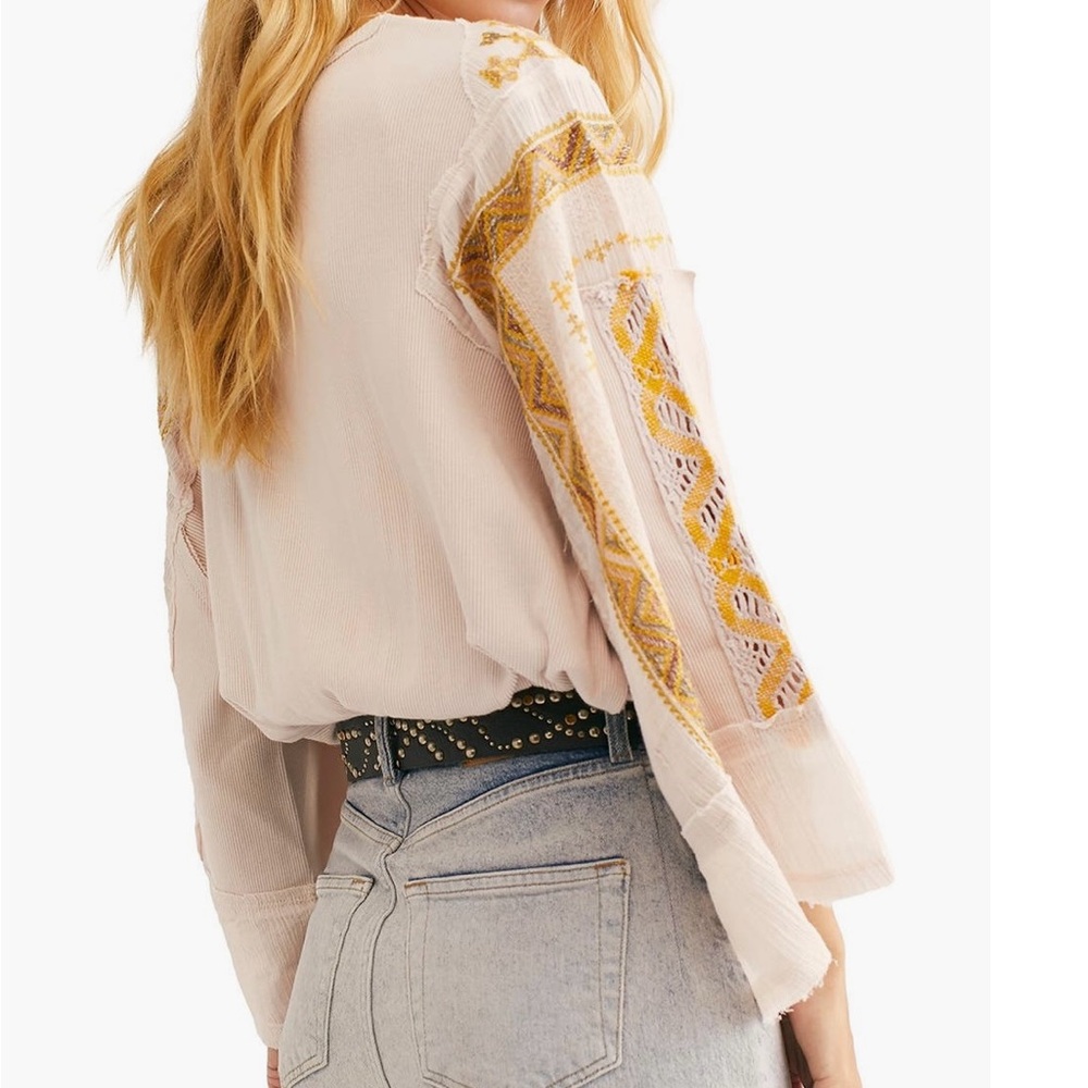 Free People Cross Country Top in Sand Size Medium Boho Cropped Long Sleeve - Picture 13 of 14